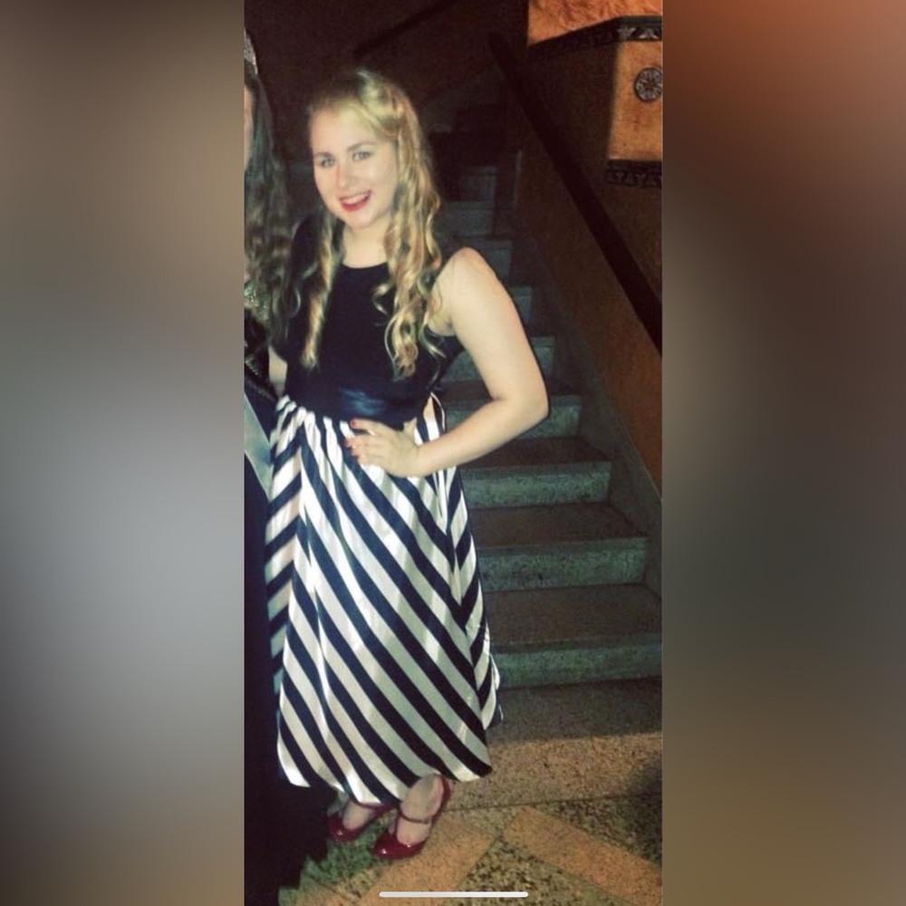 Black and white tea length prom dress!